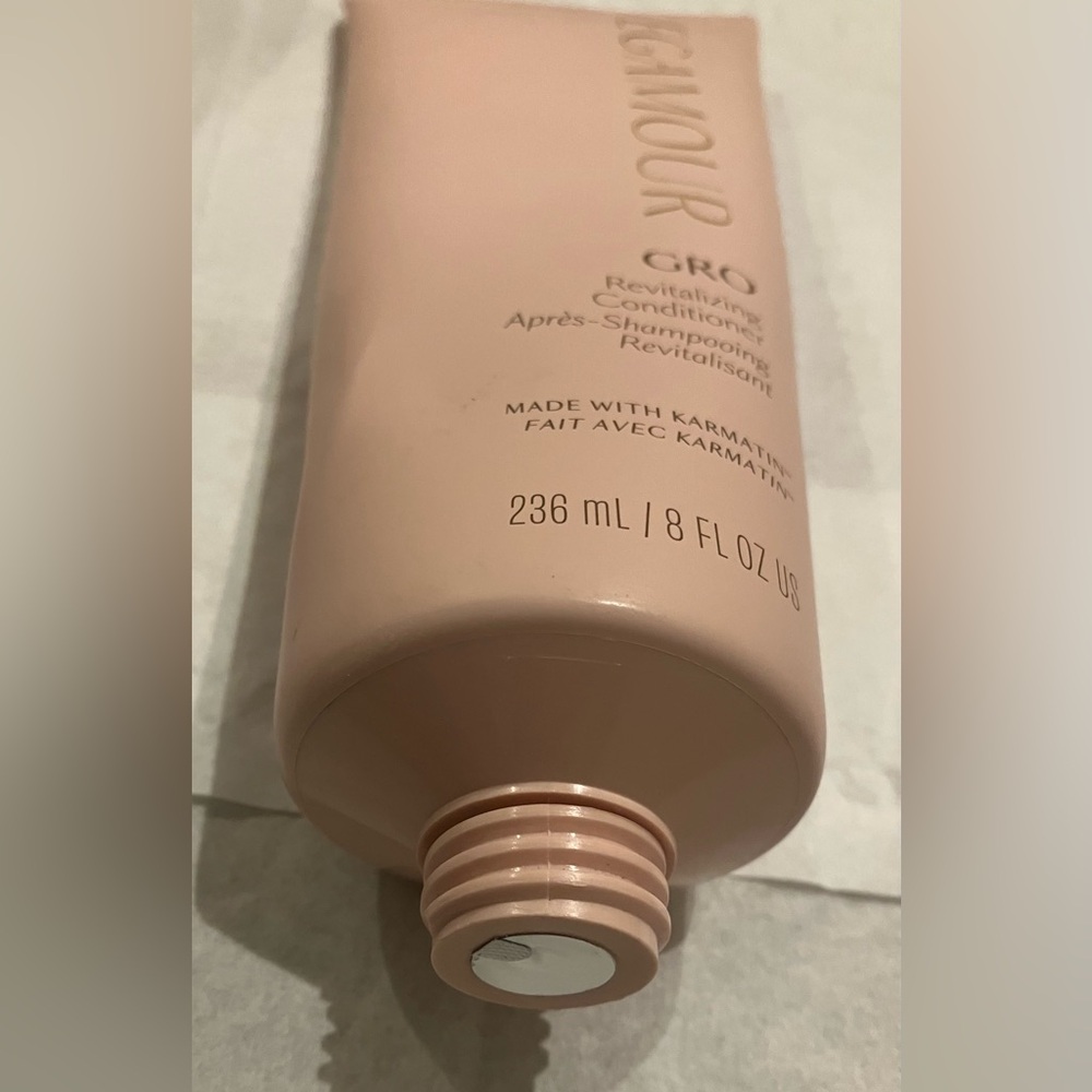 Vegamour GRO revitalizing conditioner, made with Karmatin - Picture 2 of 6